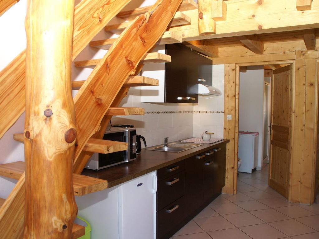 Cosy Holiday Home With Garden In Walscheid Eksteriør bilde