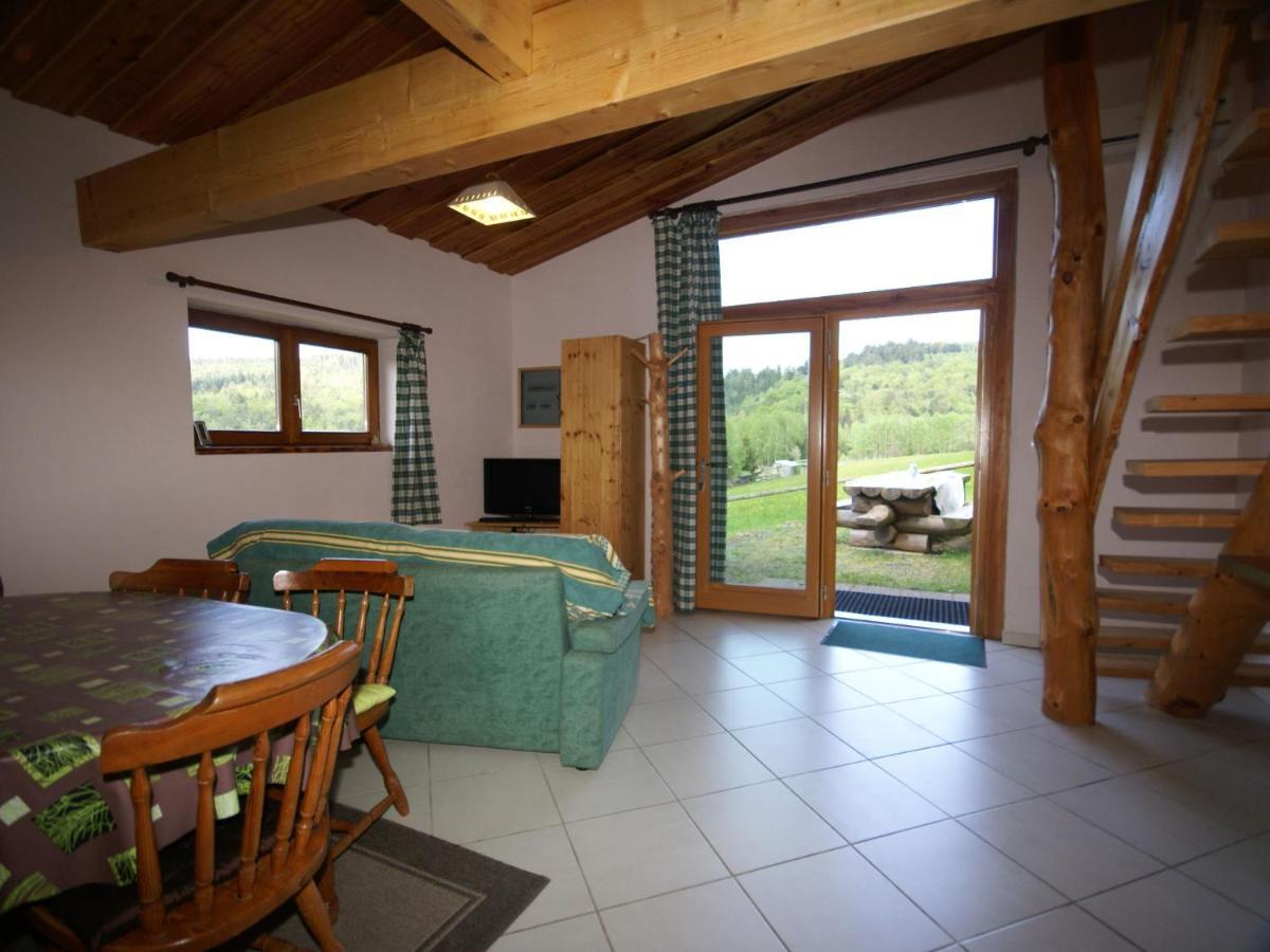 Cosy Holiday Home With Garden In Walscheid Eksteriør bilde