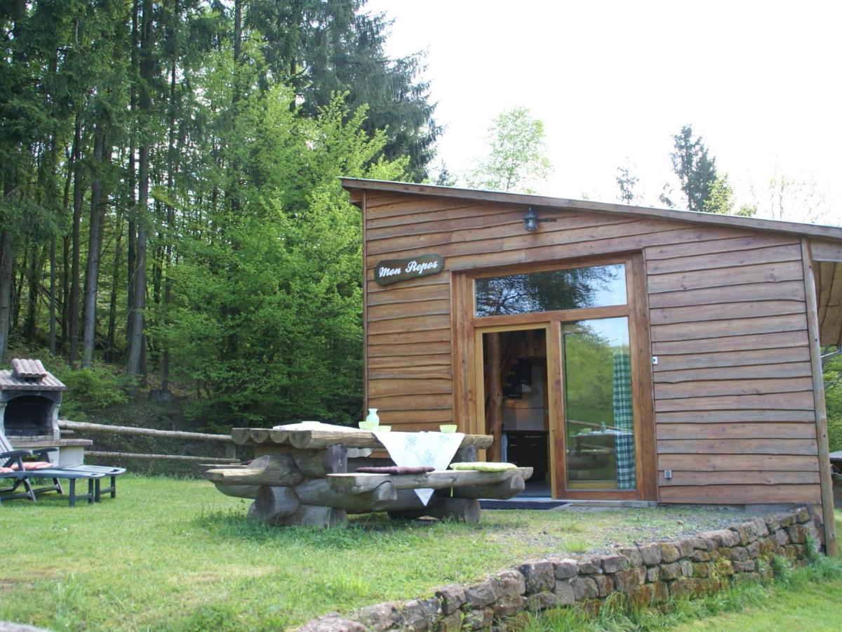 Cosy Holiday Home With Garden In Walscheid Eksteriør bilde
